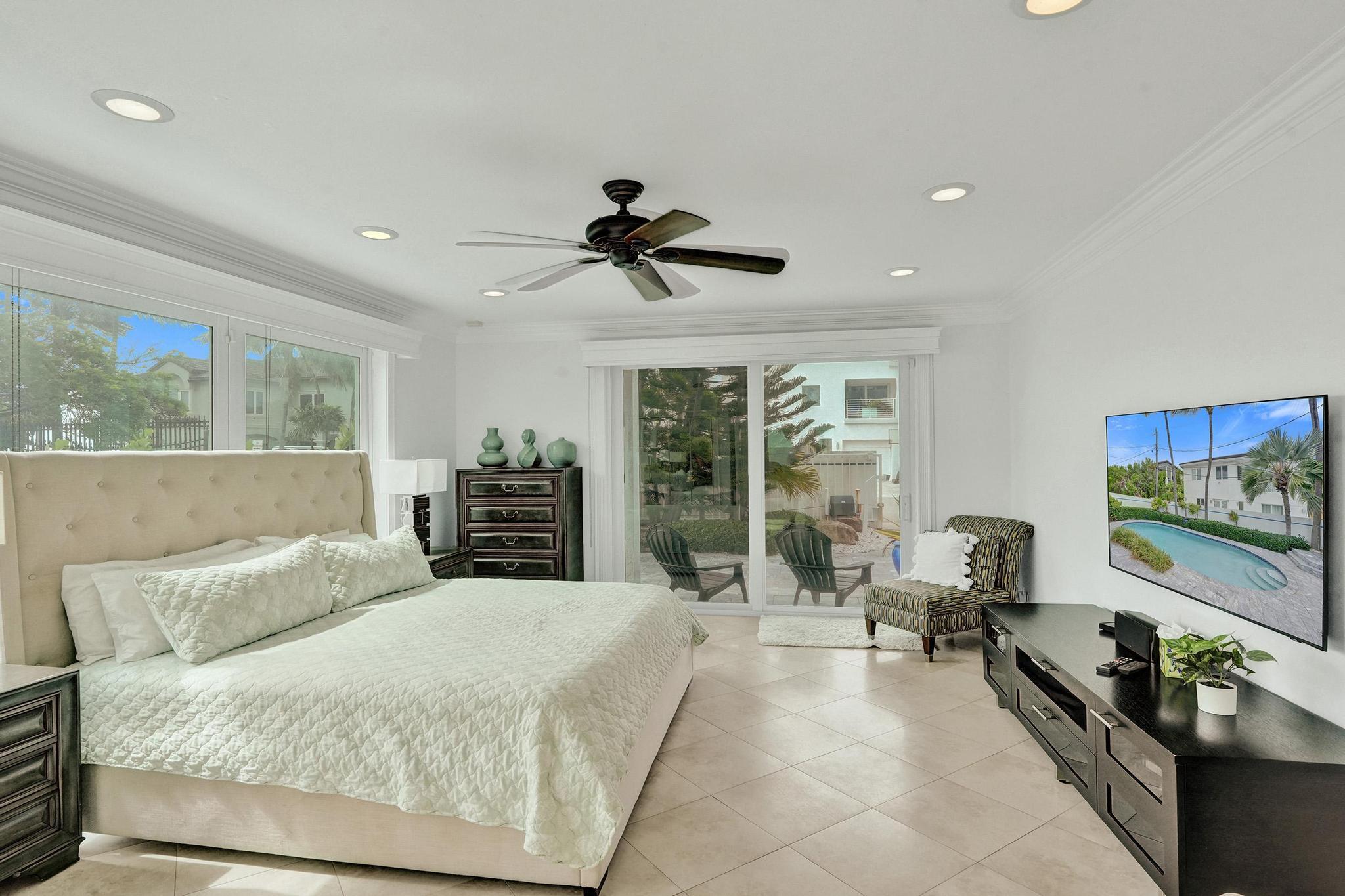 LAS OLAS BY THE SEA EXT - Residential