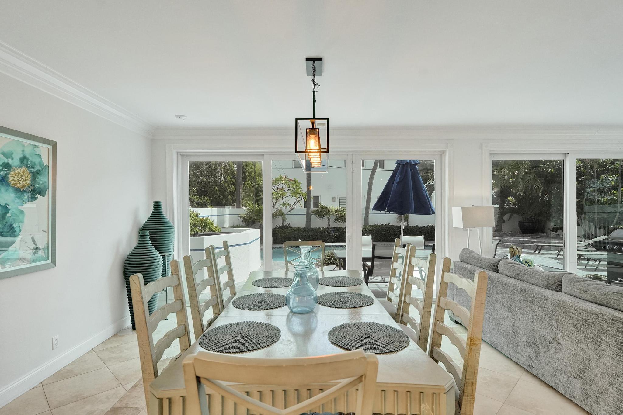 LAS OLAS BY THE SEA EXT - Residential