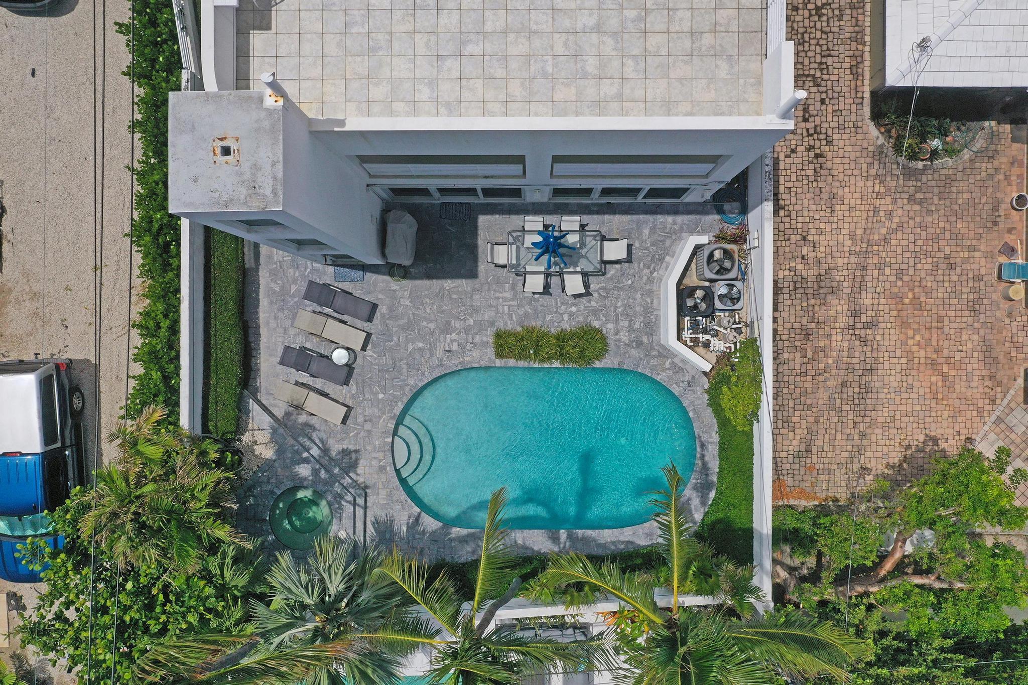 LAS OLAS BY THE SEA EXT - Residential