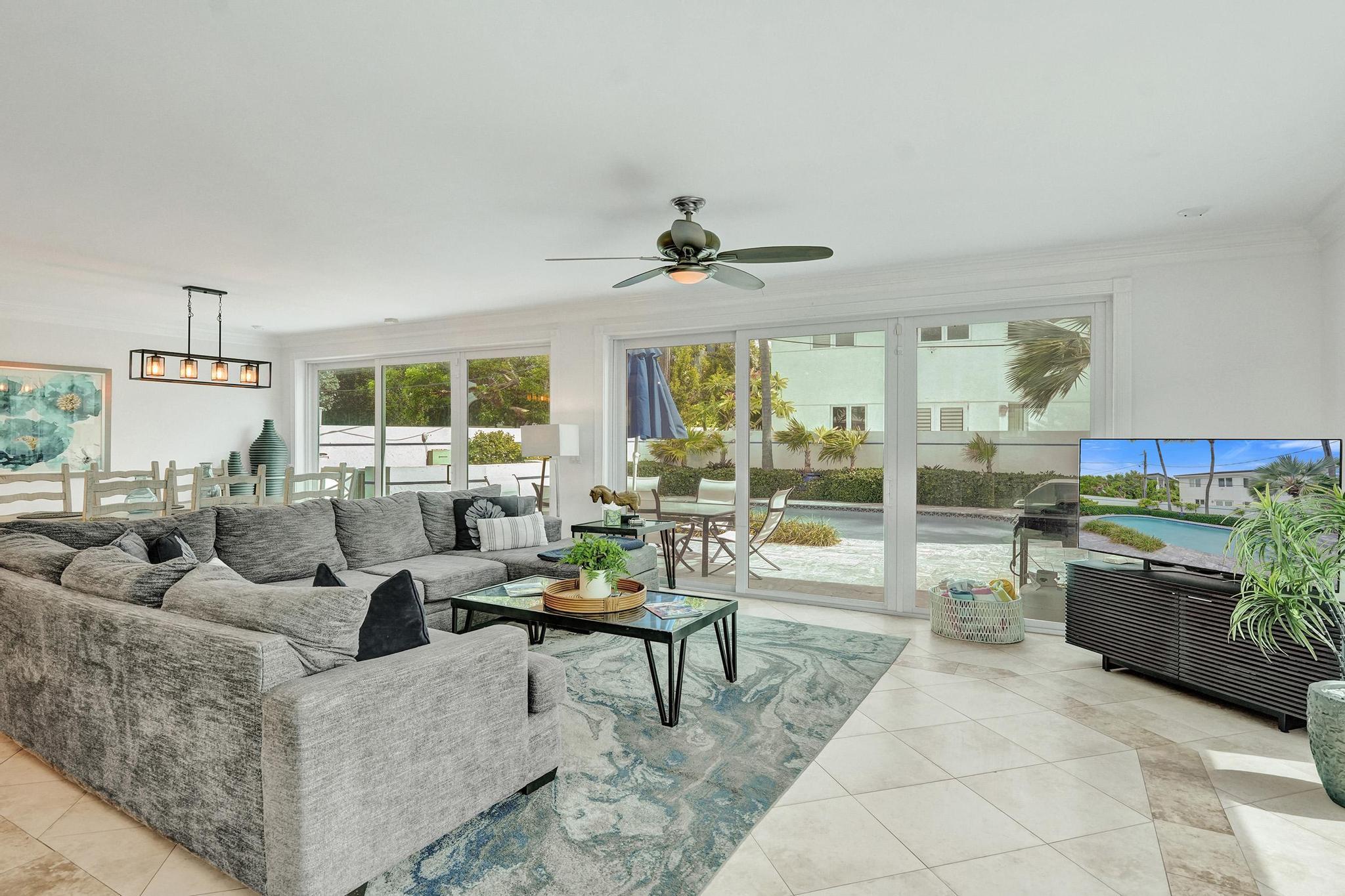 LAS OLAS BY THE SEA EXT - Residential