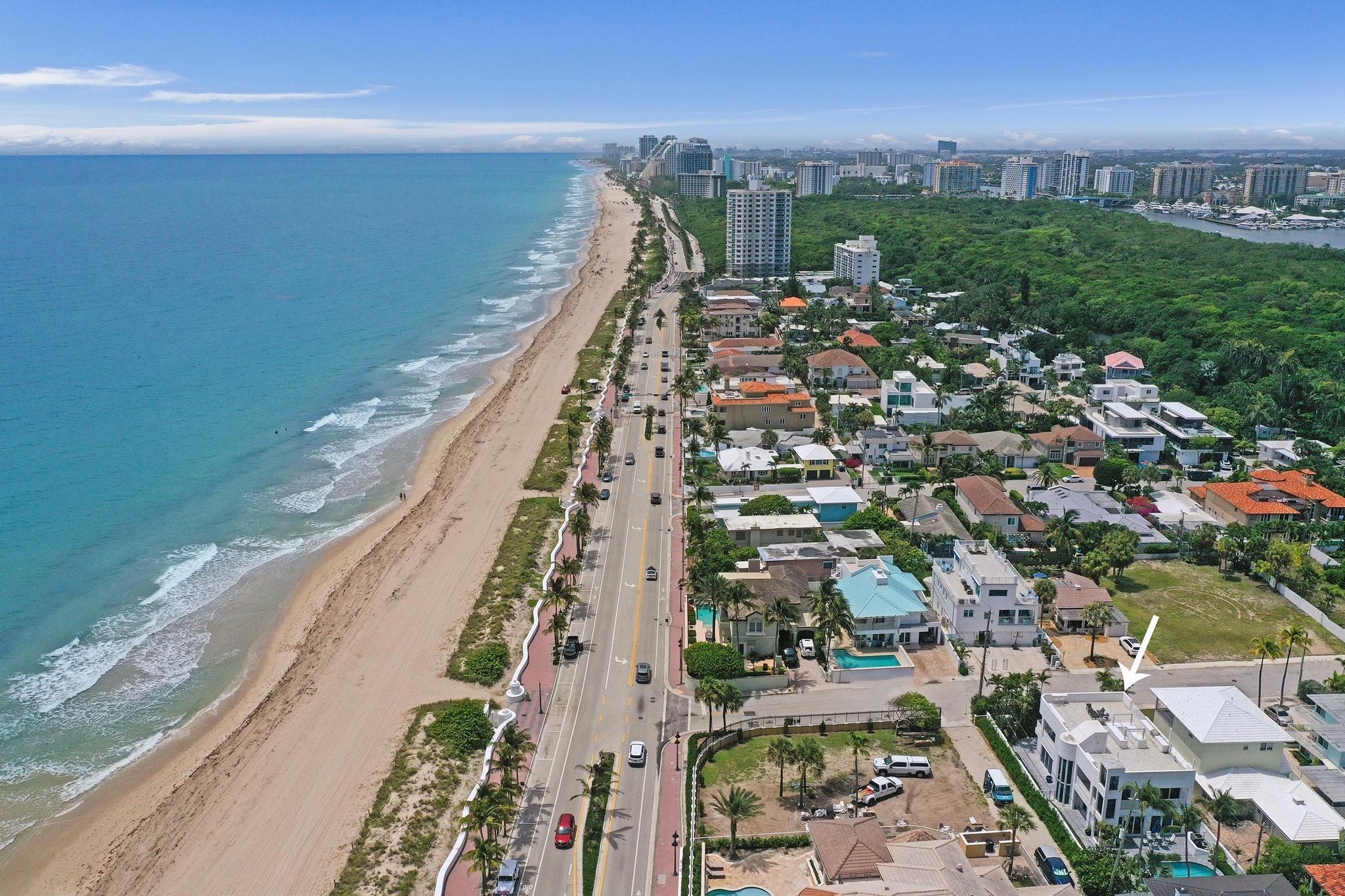 LAS OLAS BY THE SEA EXT - Residential
