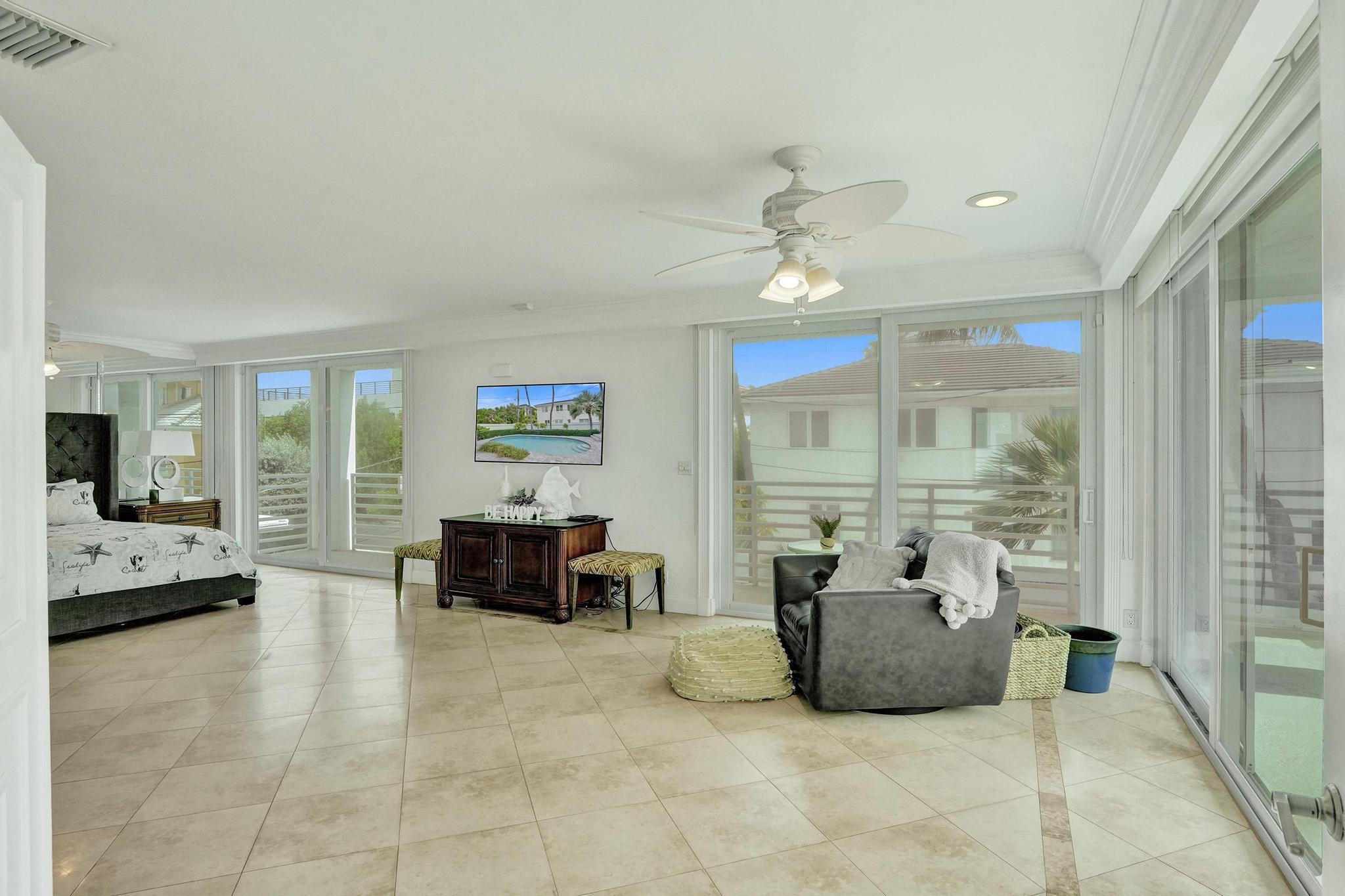 LAS OLAS BY THE SEA EXT - Residential