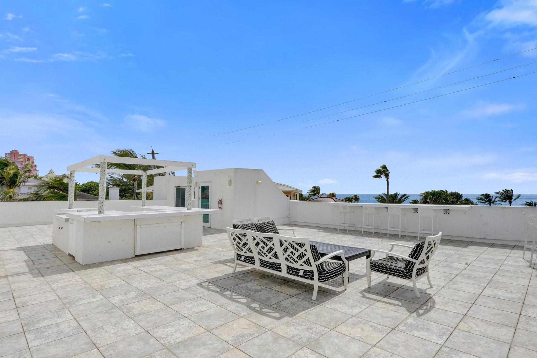 LAS OLAS BY THE SEA EXT - Residential