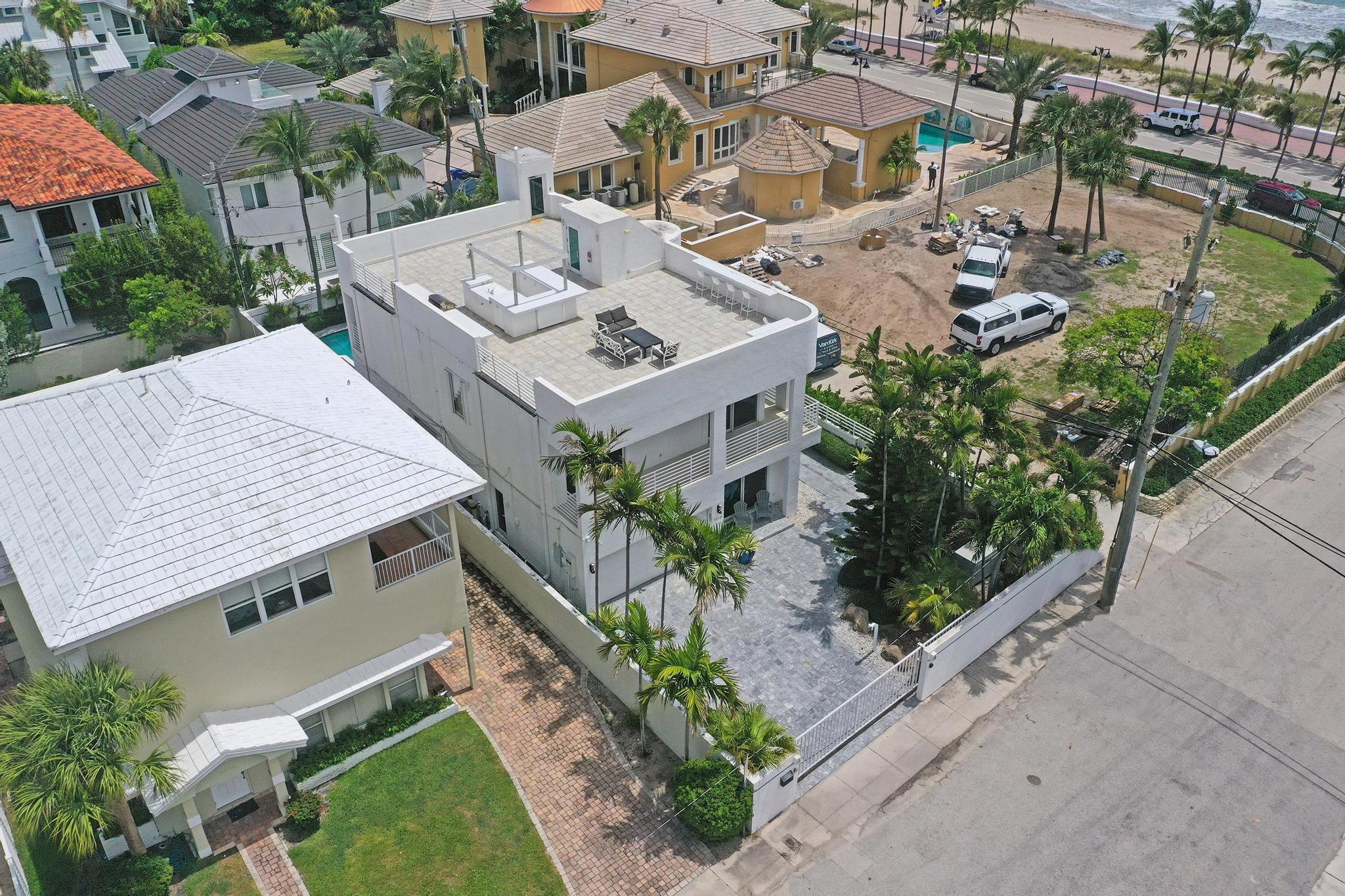 LAS OLAS BY THE SEA EXT - Residential