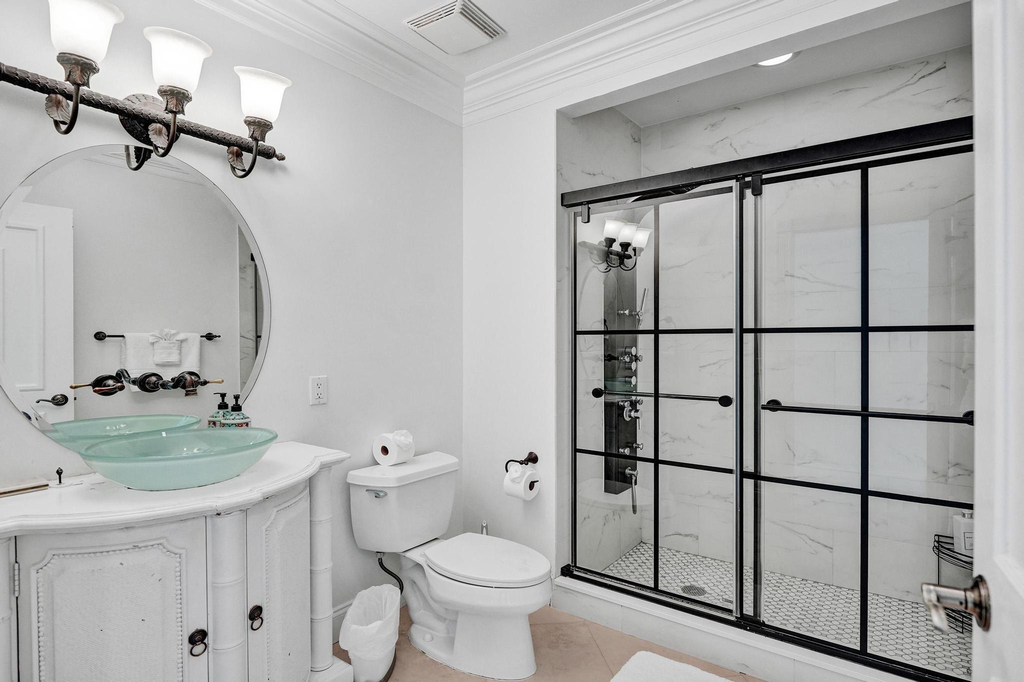 LAS OLAS BY THE SEA EXT - Residential