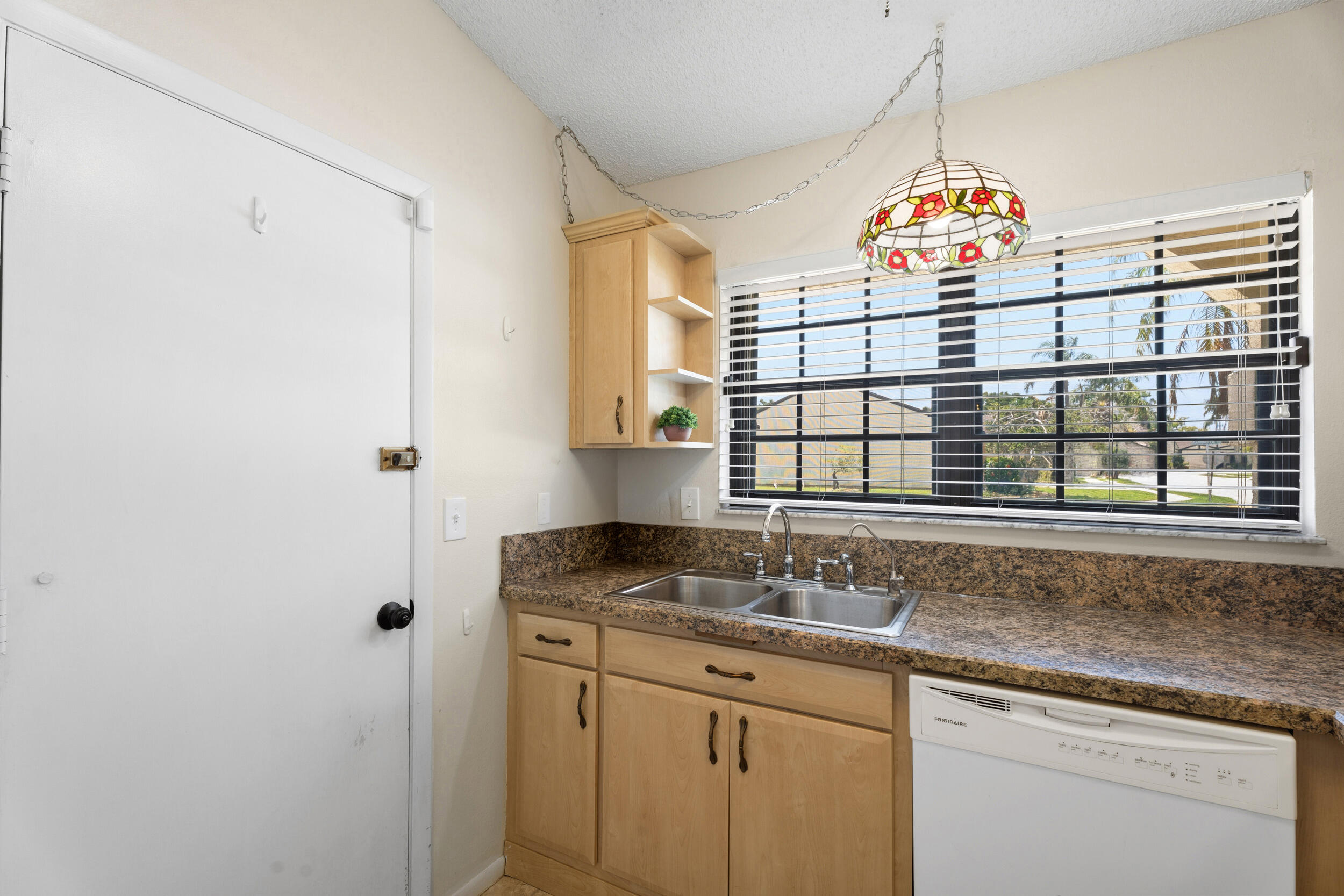 PORT ST LUCIE SECTION 53 1ST REPLAT - Residential