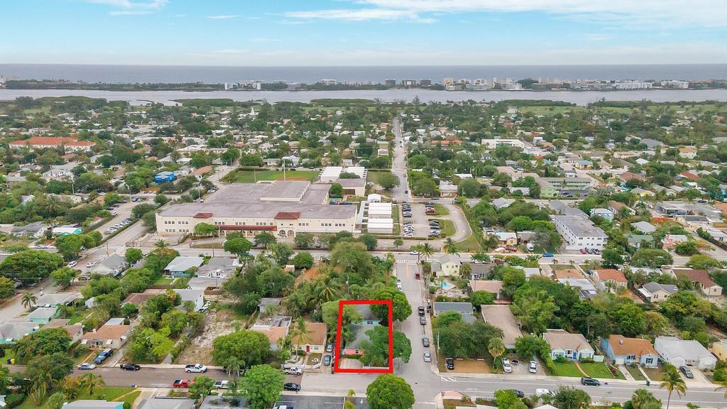 LAKE WORTH TOWN OF - Residential Income
