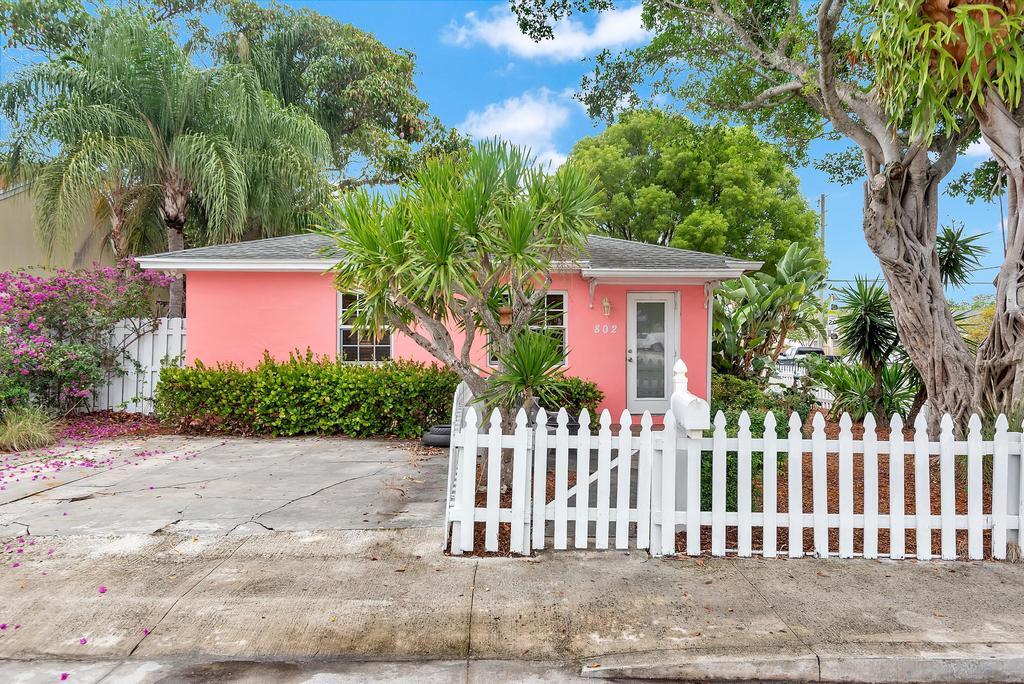 LAKE WORTH TOWN OF - Residential Income