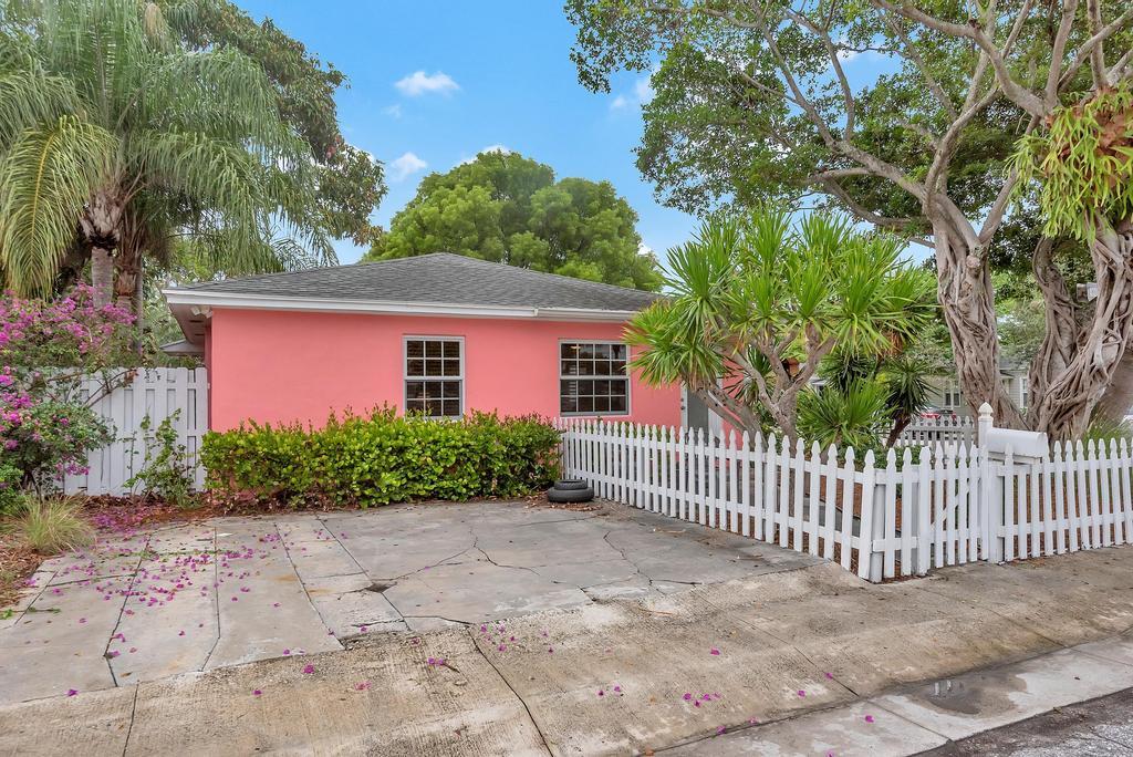 LAKE WORTH TOWN OF - Residential Income