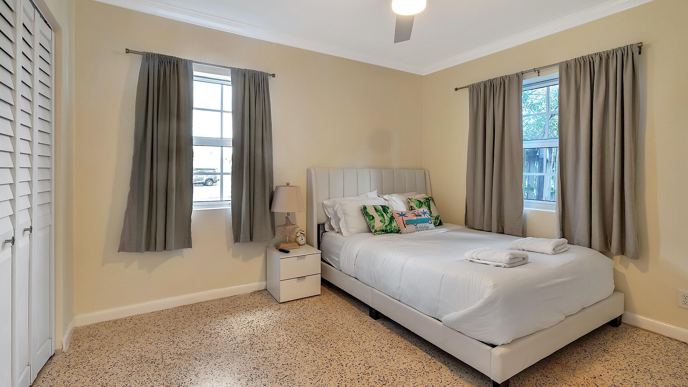 LAKE WORTH TOWN OF - Residential Income