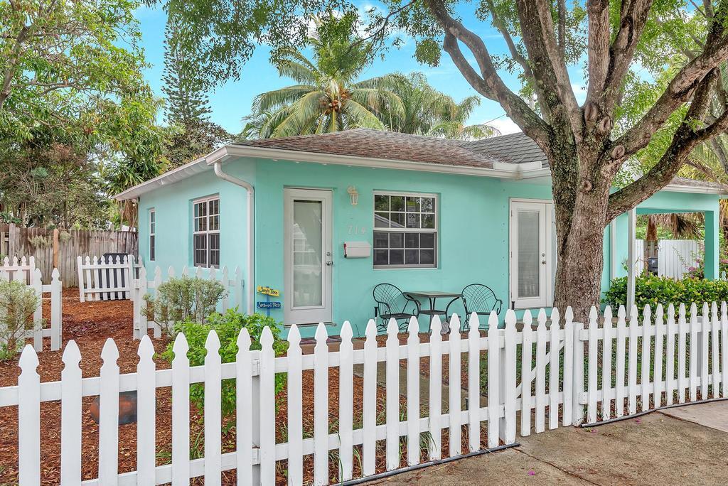 LAKE WORTH TOWN OF - Residential Income