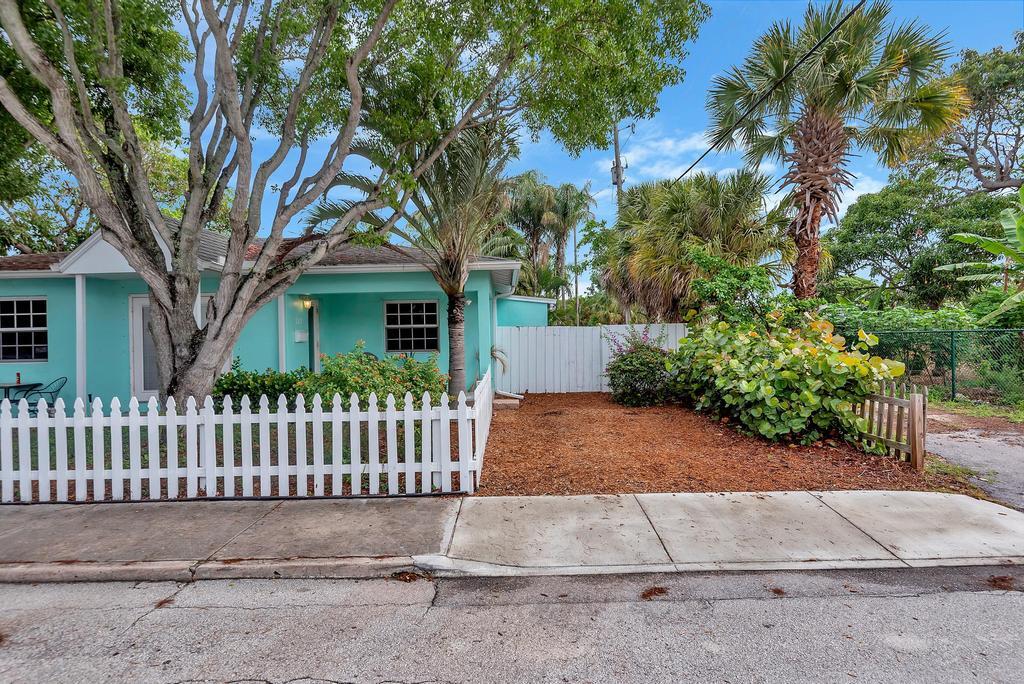 LAKE WORTH TOWN OF - Residential Income
