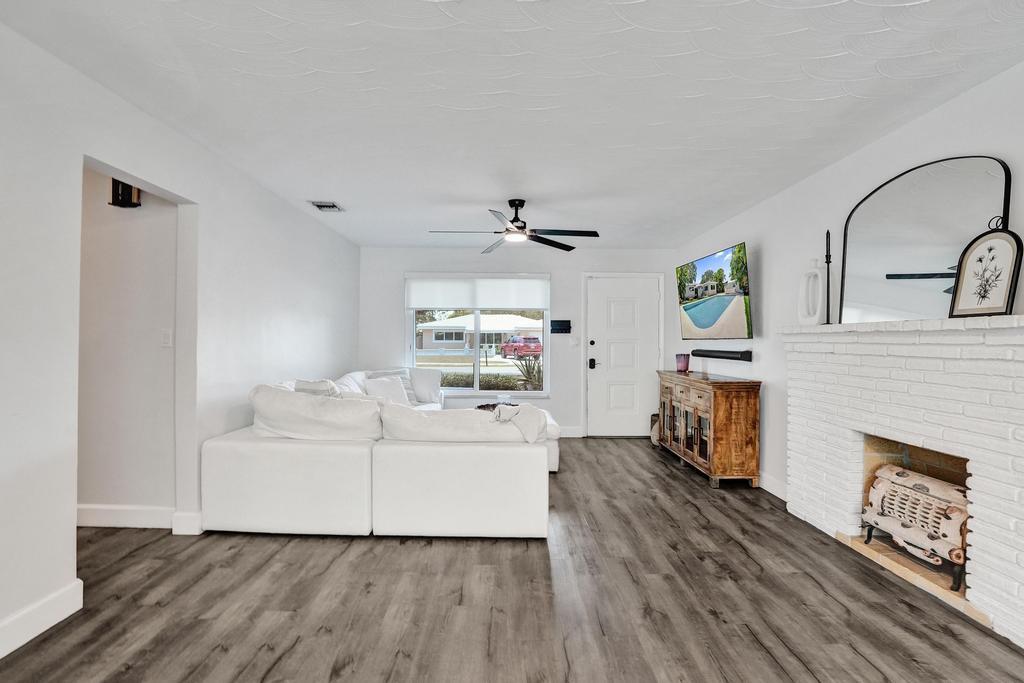RIVERLAND VILLAGE SEC 1-REPLAT - Residential Lease