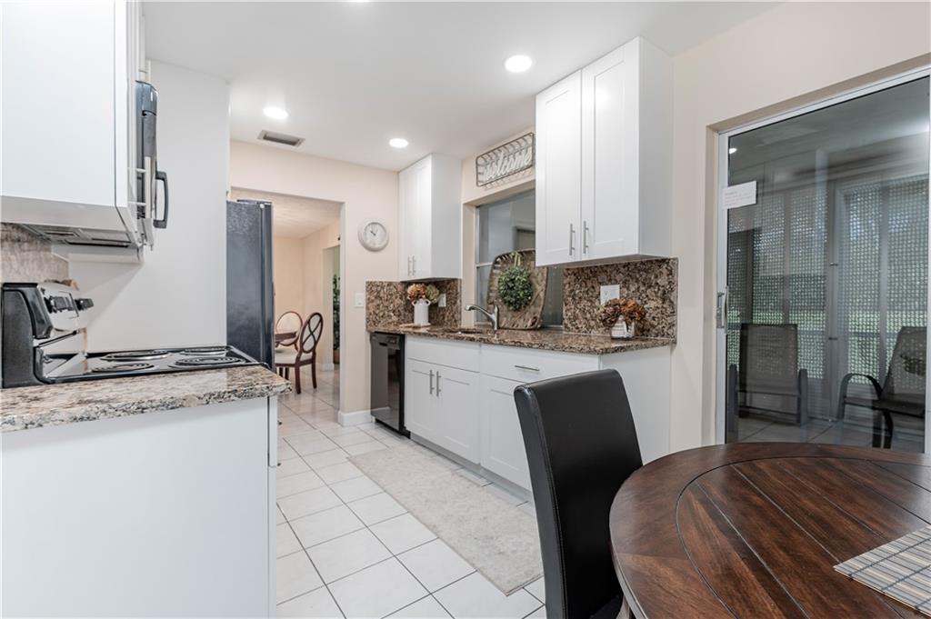 Lauderdale West Sec 4 88- - Residential