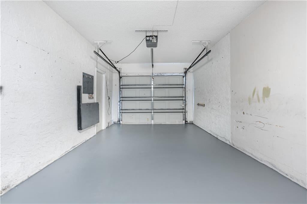 Lauderdale West Sec 4 88- - Residential