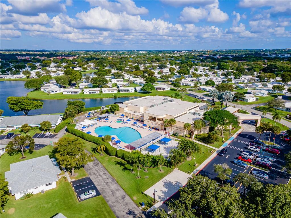 Lauderdale West Sec 4 88- - Residential
