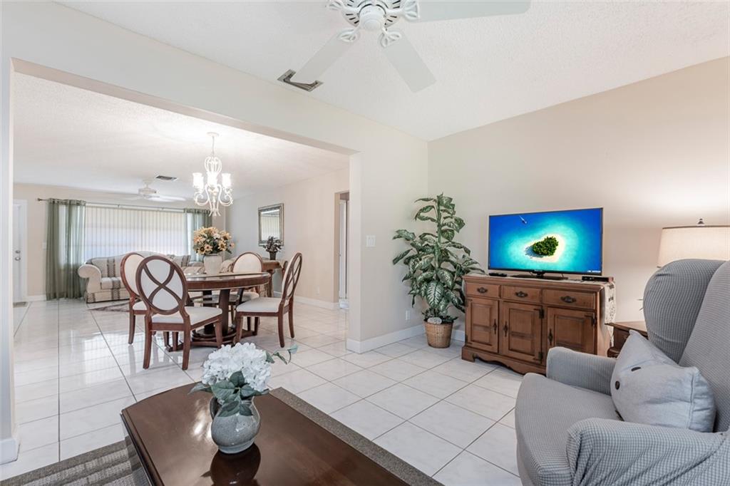 Lauderdale West Sec 4 88- - Residential