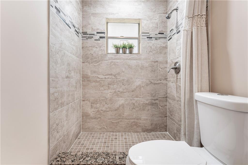 Lauderdale West Sec 4 88- - Residential