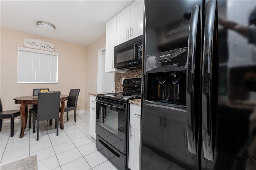 Lauderdale West Sec 4 88- - Residential