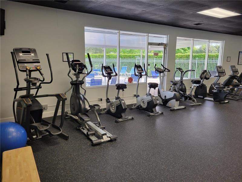 Lauderdale West Sec 4 88- - Residential
