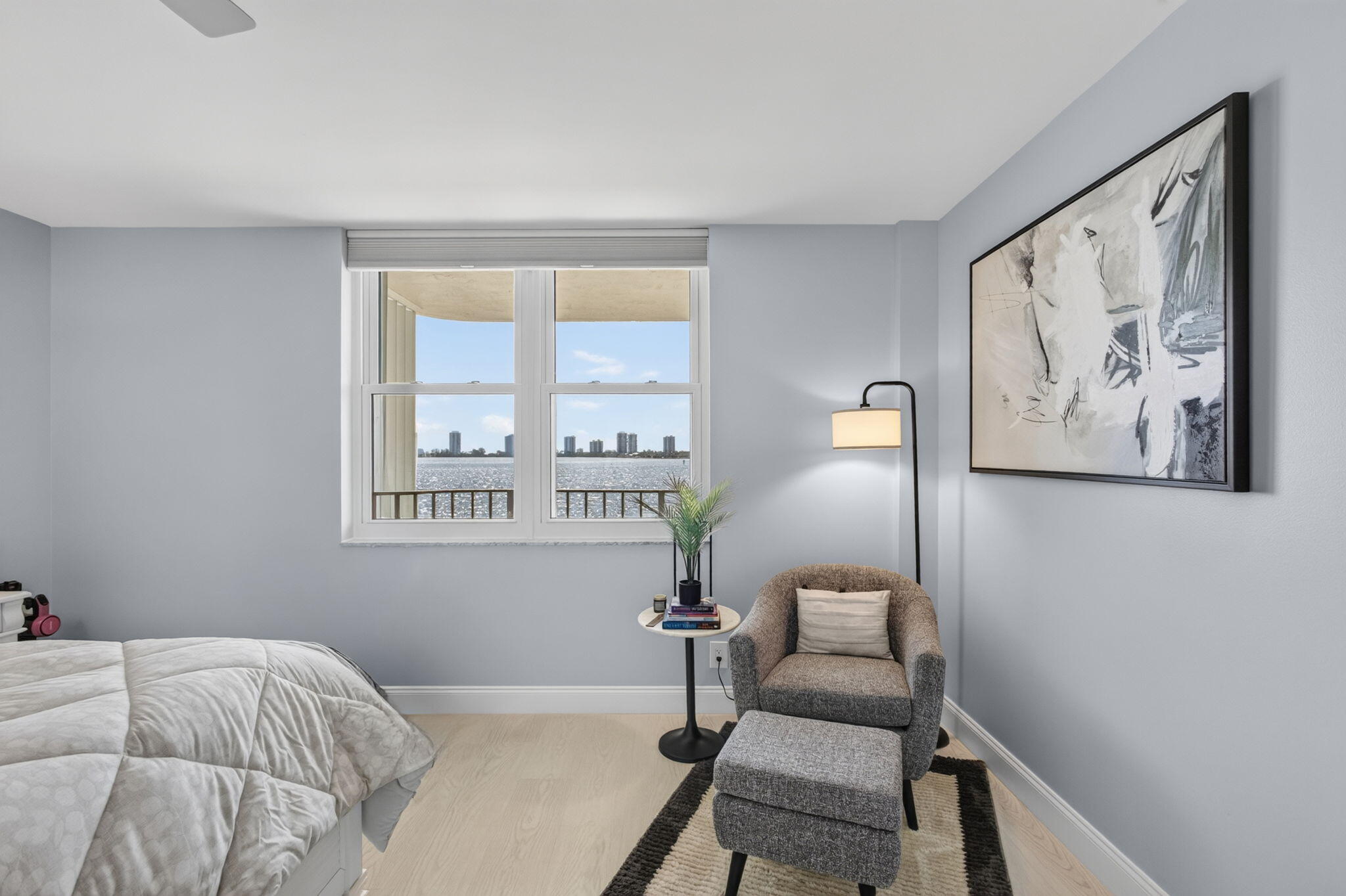 LAKE HARBOUR TOWERS CONDO - Residential