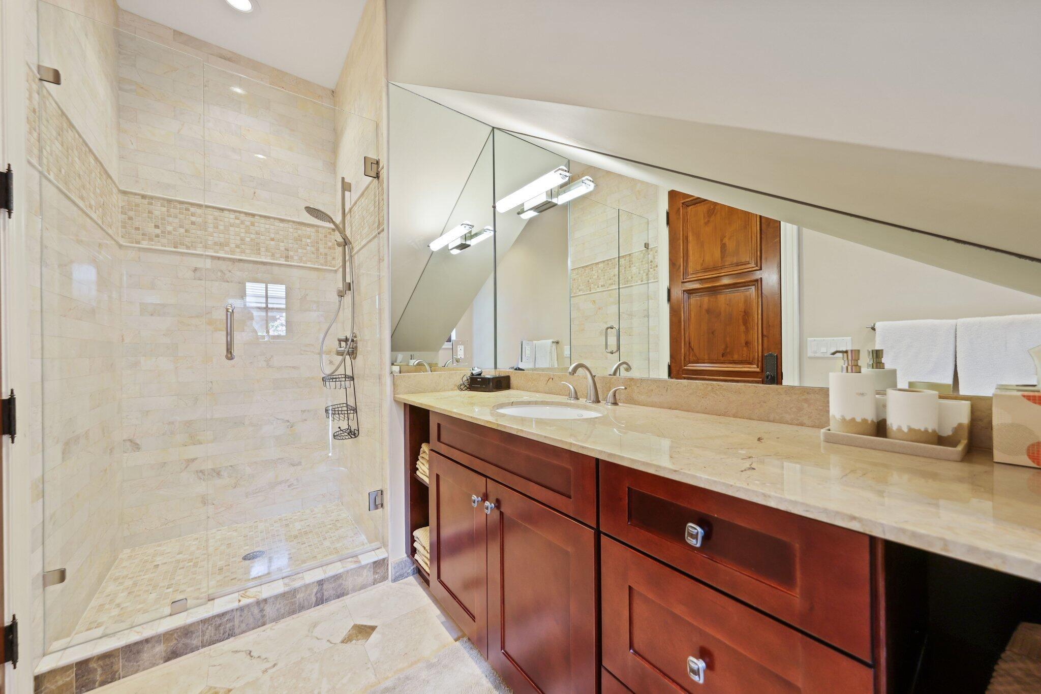 BERMUDA RUN - Residential