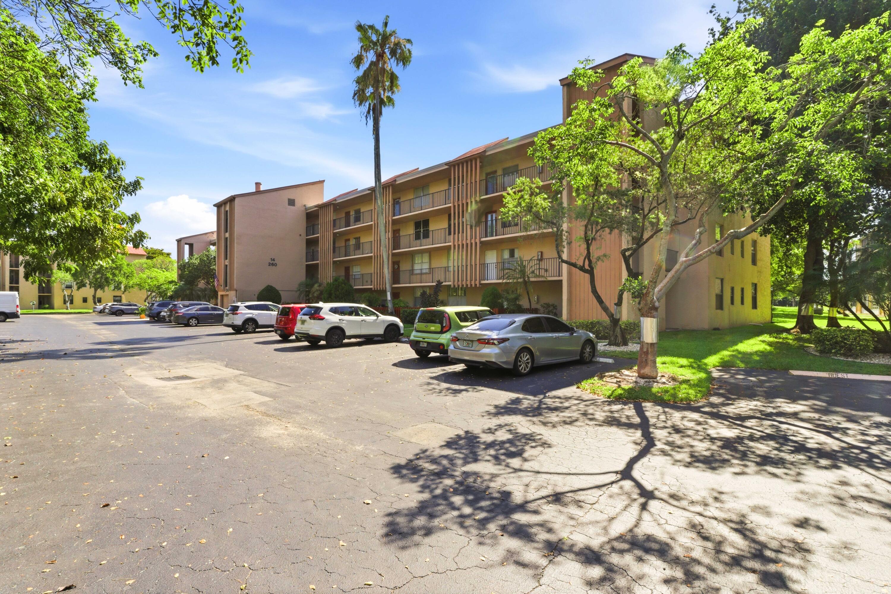 PALM LAKES CONDO - Residential