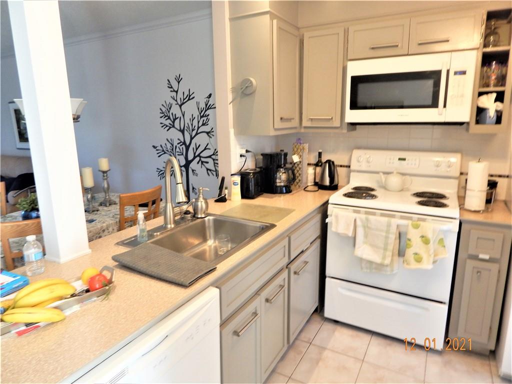 LAUDERHILL EAST - Residential