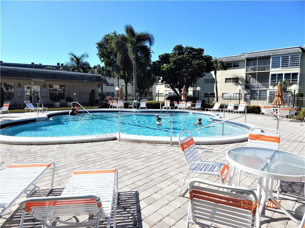 LAUDERHILL EAST - Residential