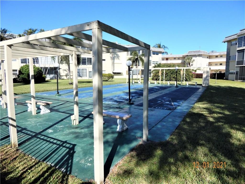 LAUDERHILL EAST - Residential