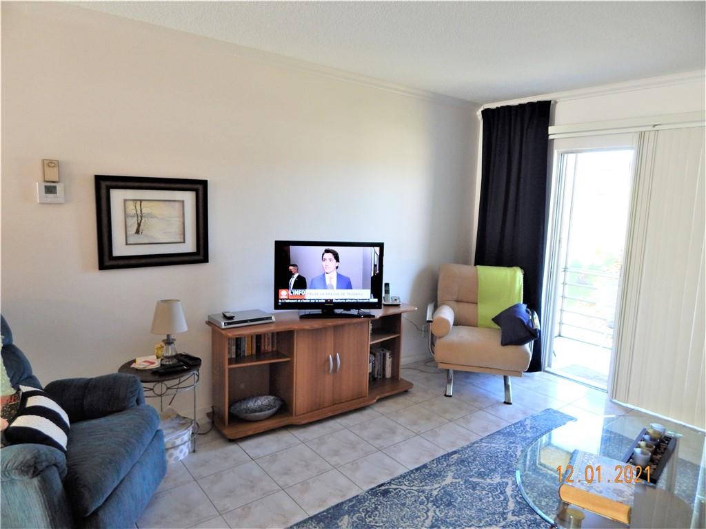LAUDERHILL EAST - Residential