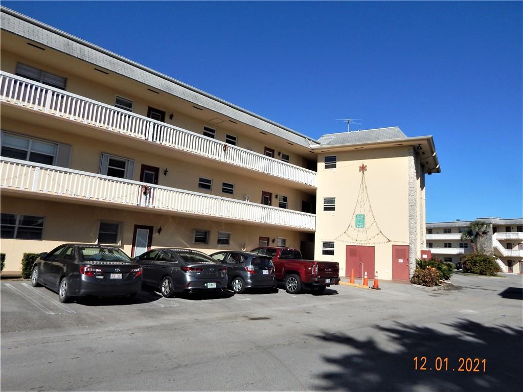 LAUDERHILL EAST - Residential
