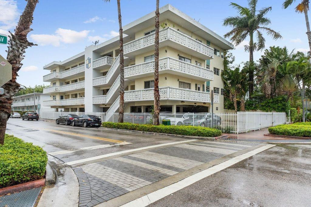 900 EUCLID AVE INC CONDO - Residential Lease