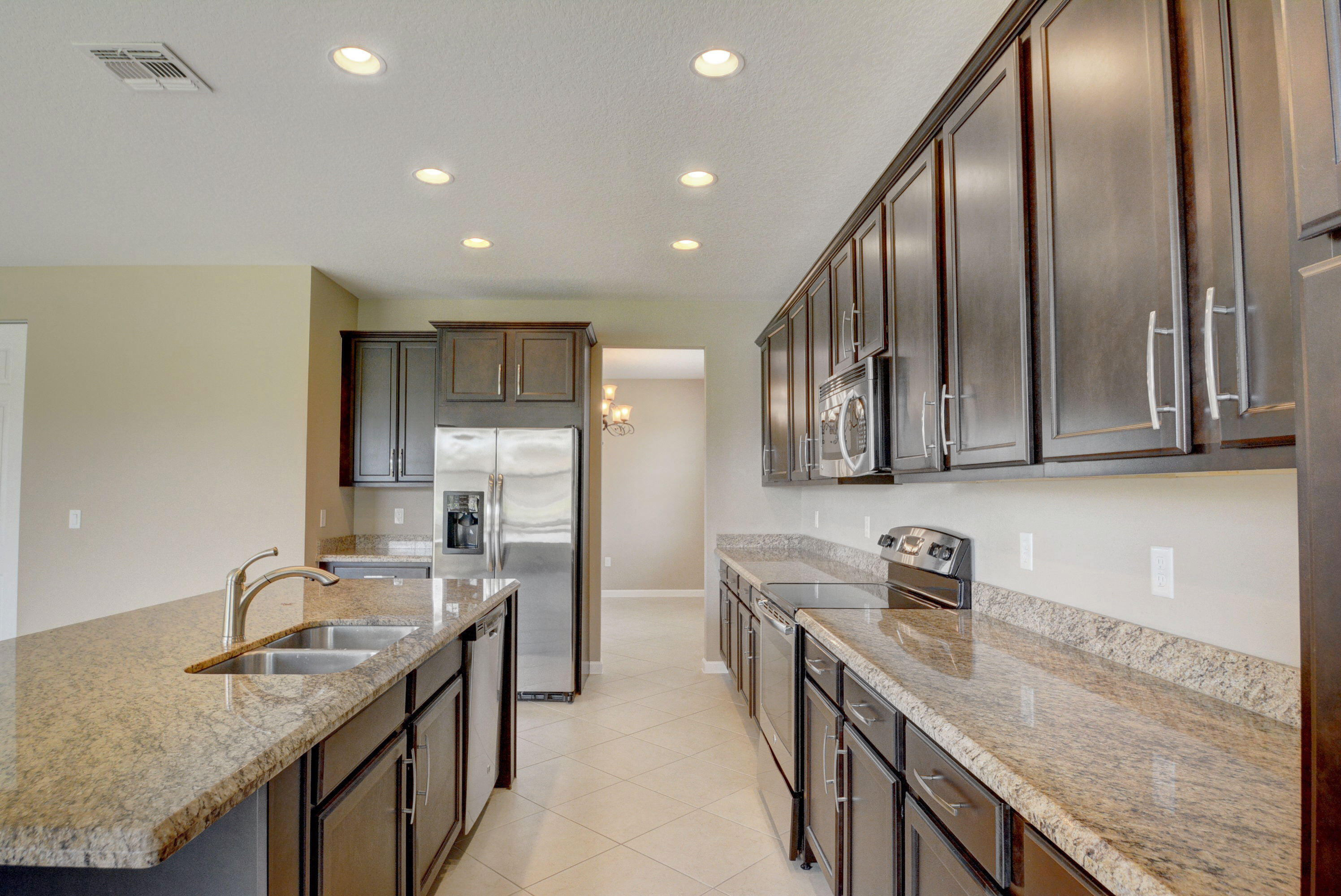OLYMPIA 2 - Residential Lease