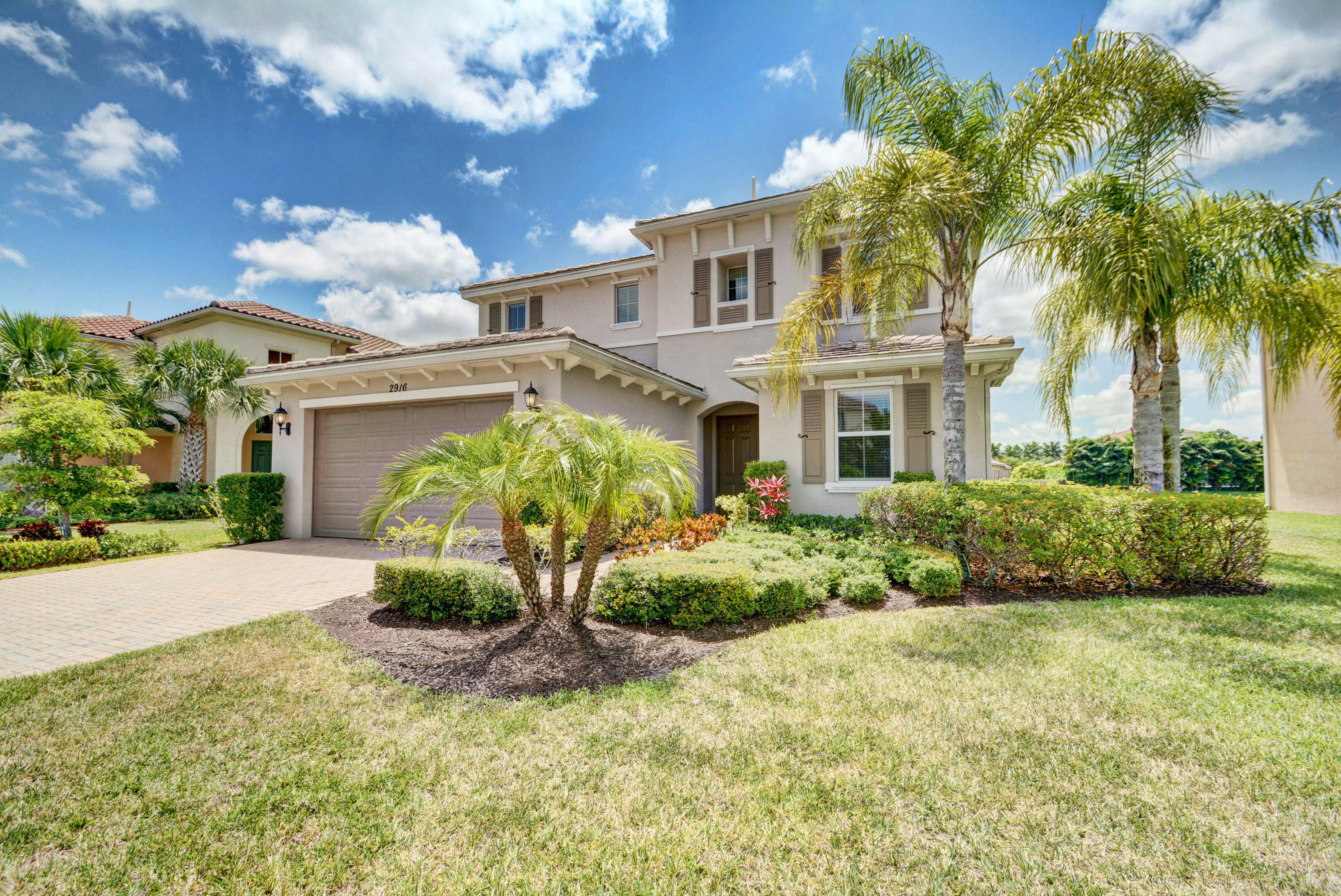 OLYMPIA 2 - Residential Lease