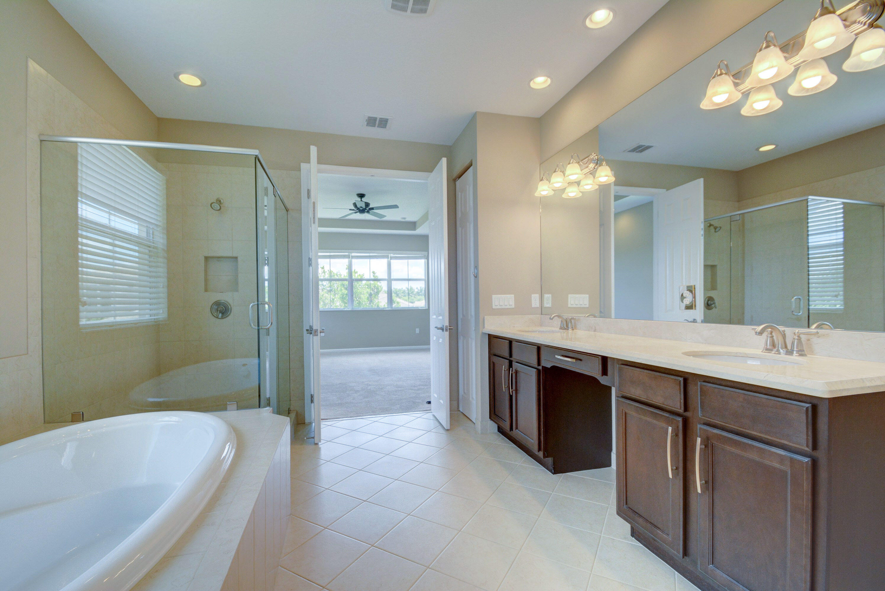 OLYMPIA 2 - Residential Lease