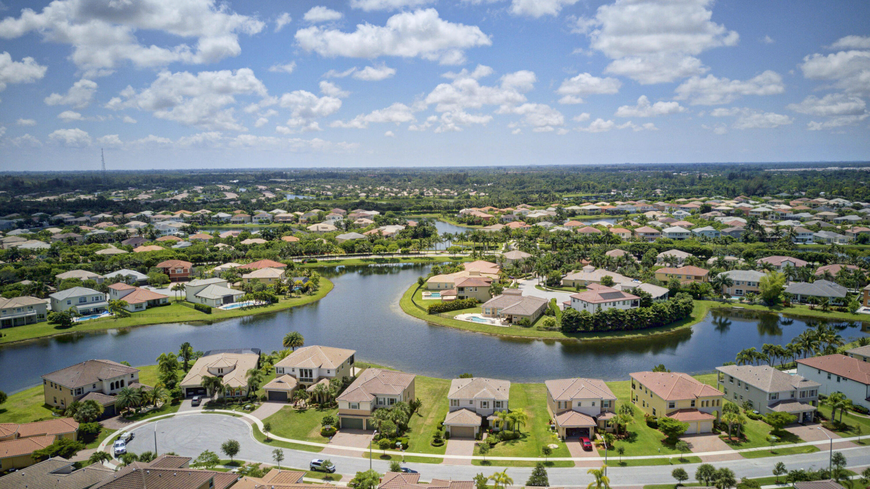 OLYMPIA 2 - Residential Lease