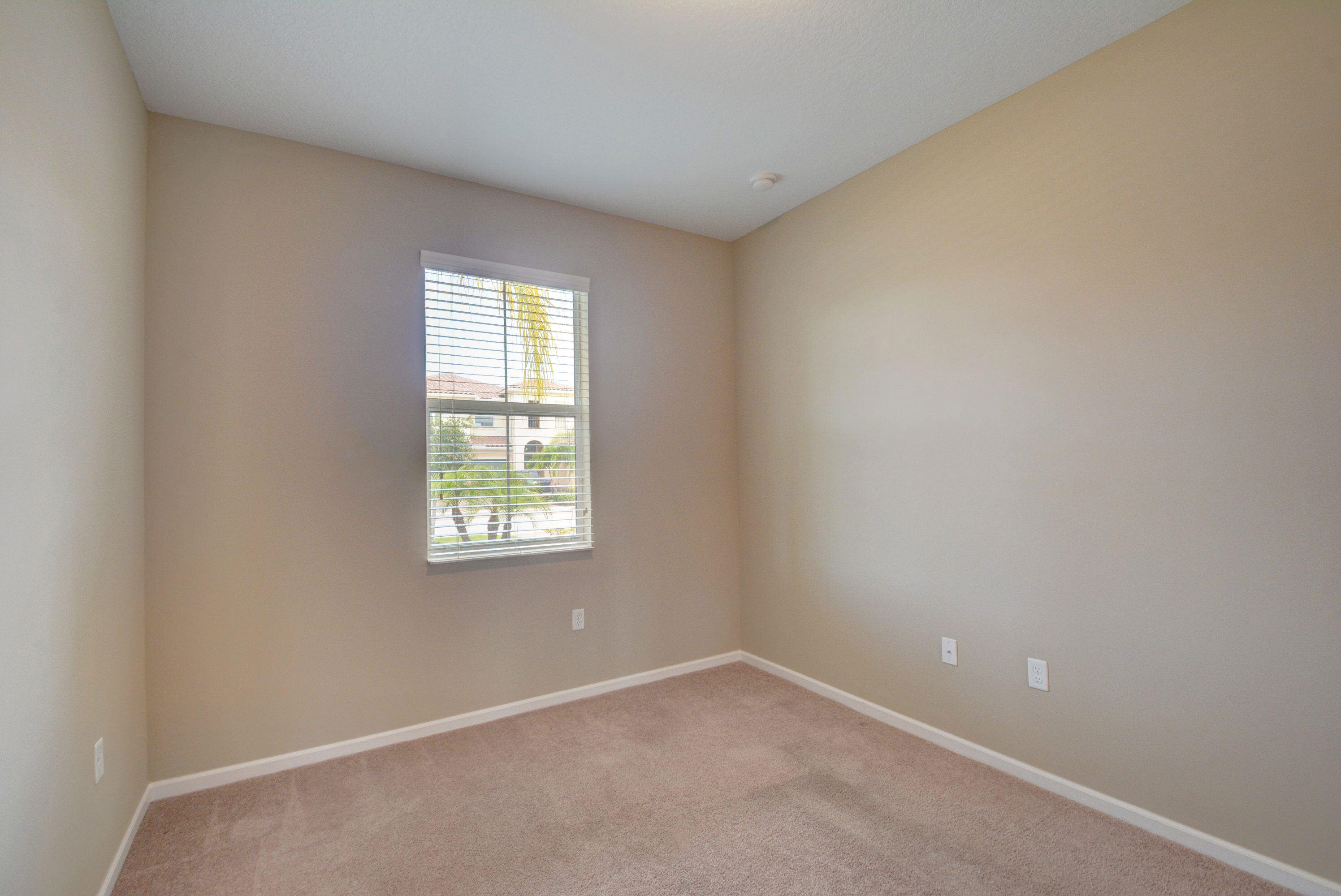OLYMPIA 2 - Residential Lease