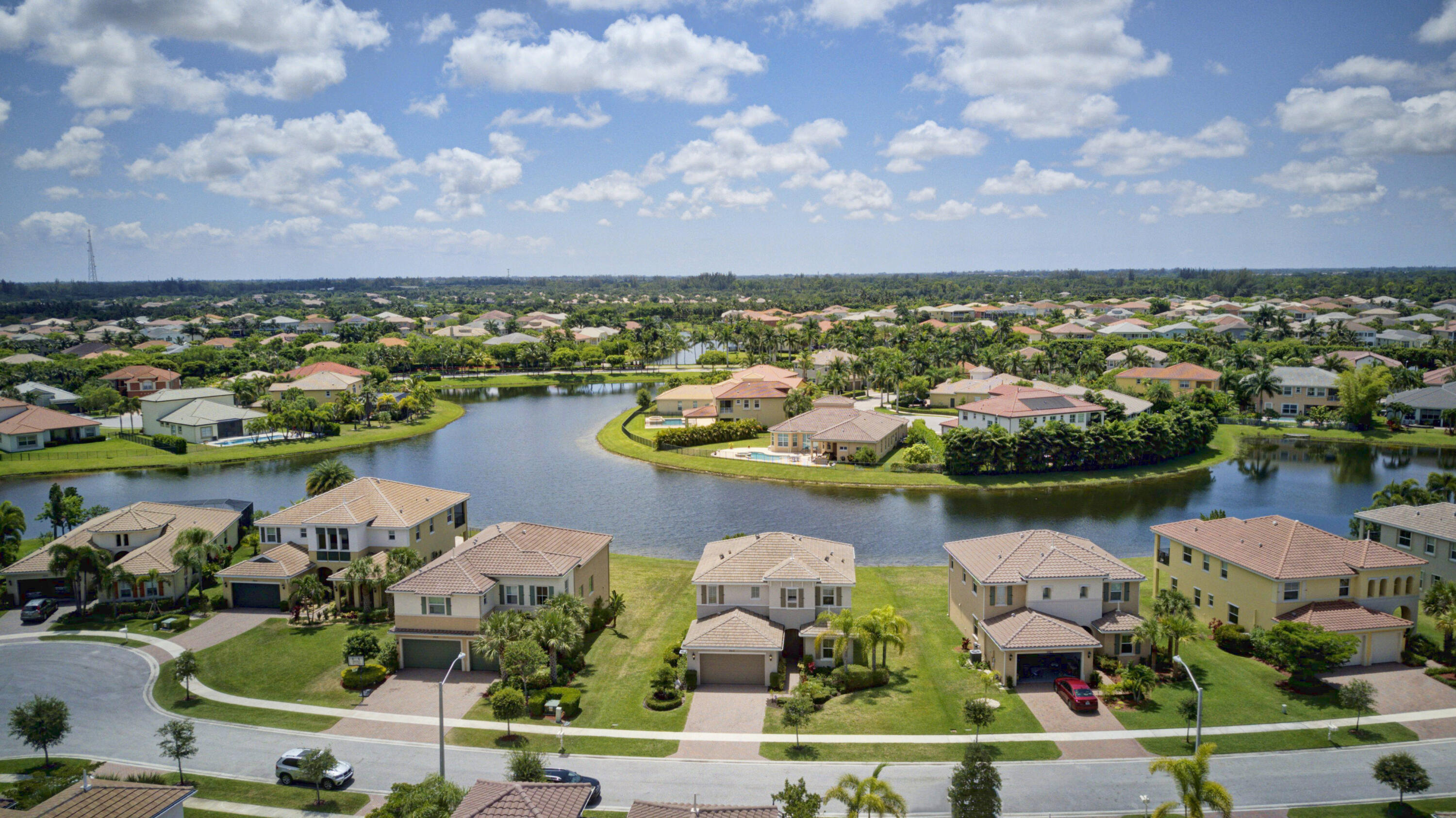 OLYMPIA 2 - Residential Lease