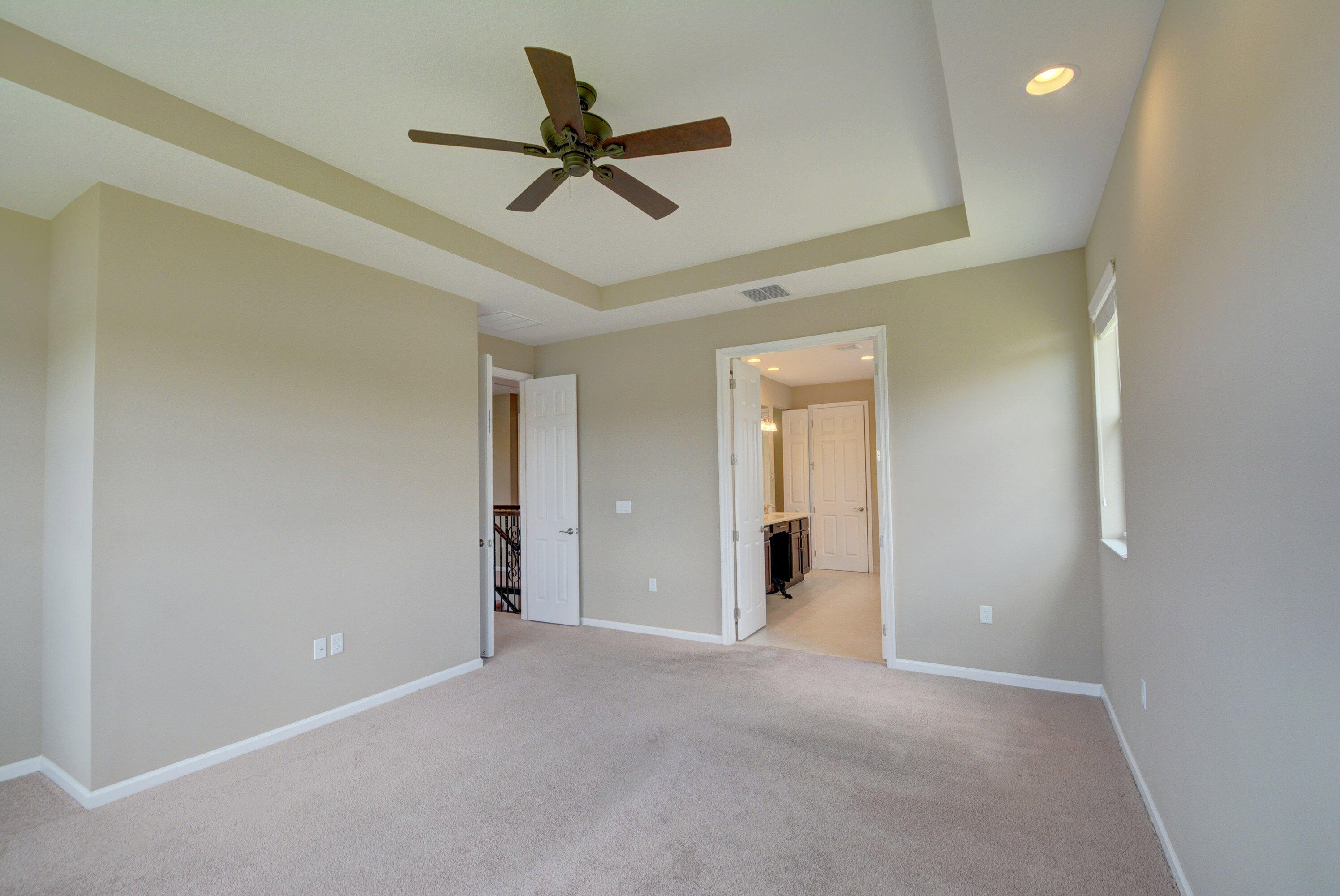OLYMPIA 2 - Residential Lease