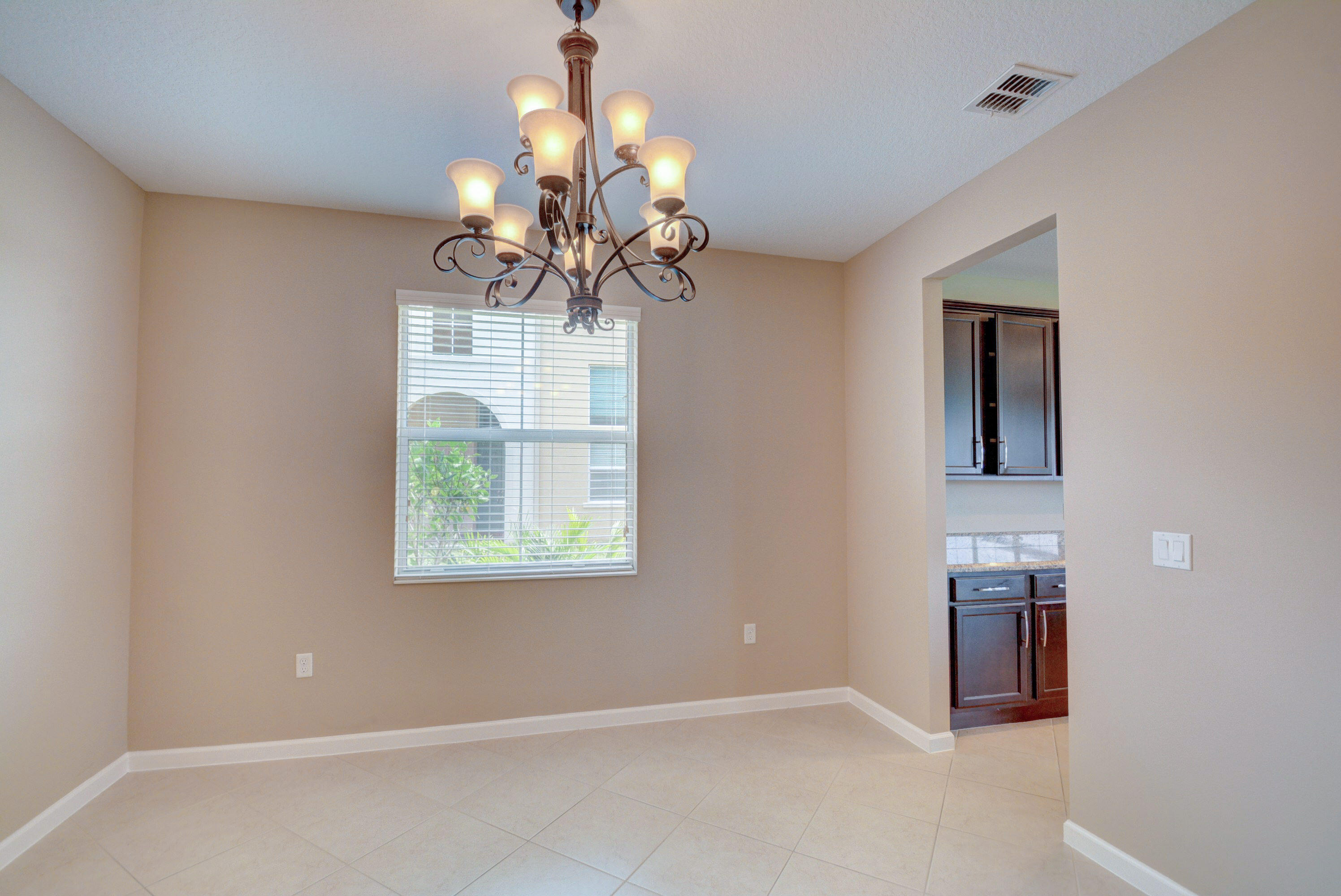 OLYMPIA 2 - Residential Lease