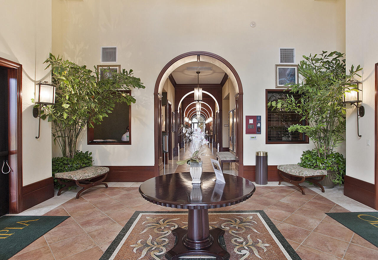 OLYMPIA 2 - Residential Lease