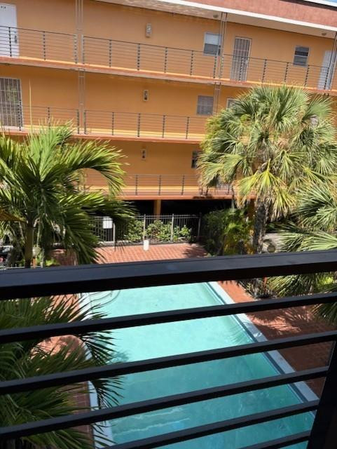 MALKY CONDO - Residential Lease