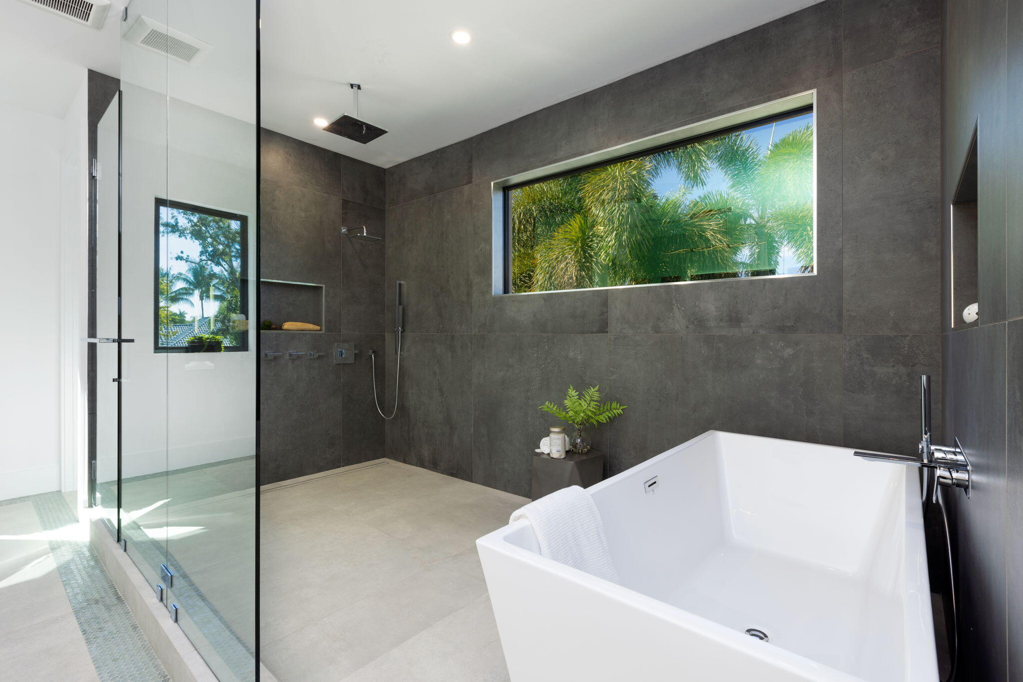 HAMPTONS - Residential