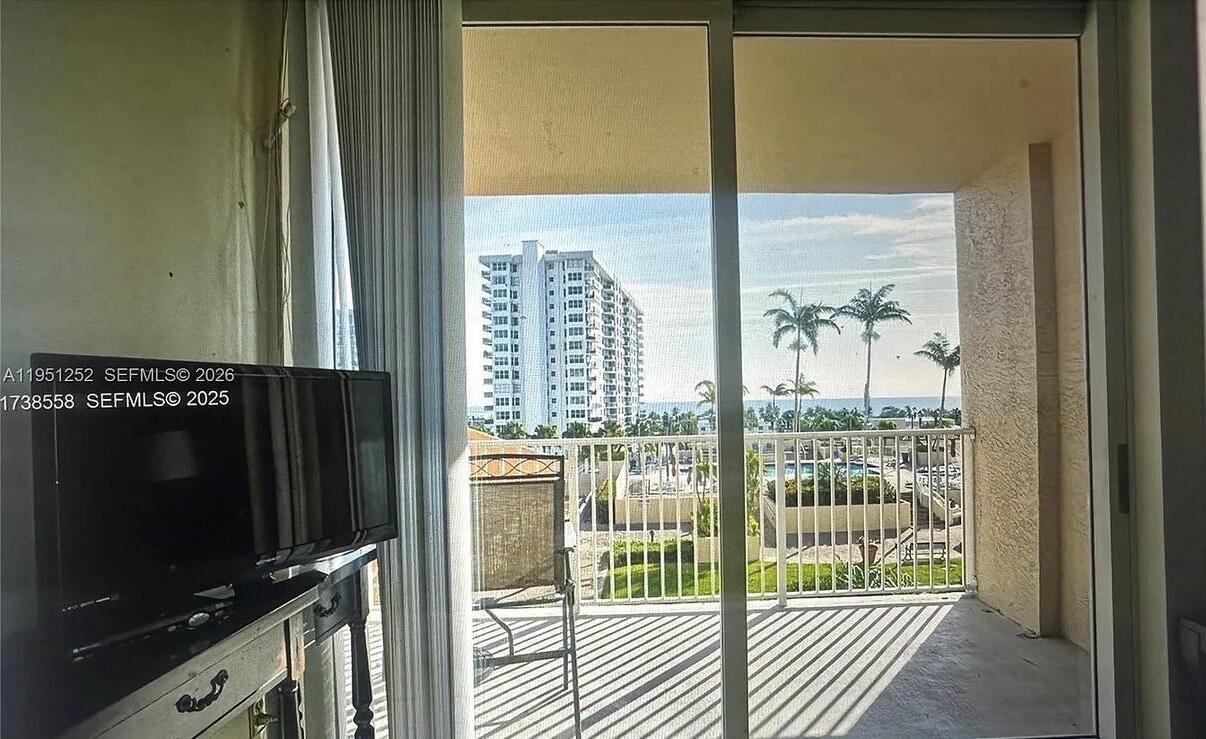 TIDES AT BRIDGESIDE SQUARE - Residential Lease