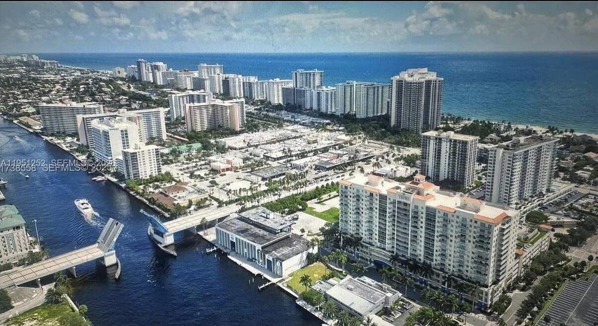 TIDES AT BRIDGESIDE SQUARE - Residential Lease