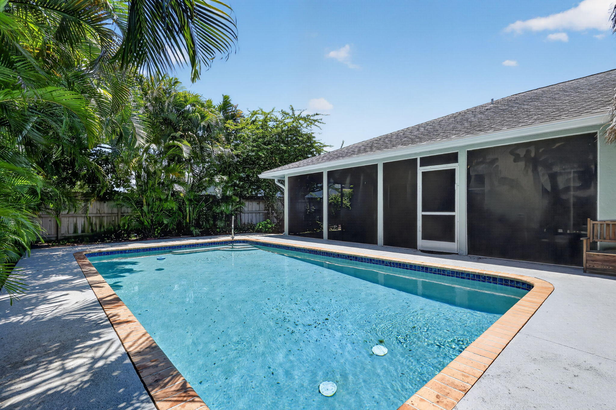 HIGH RIDGE EST - Residential