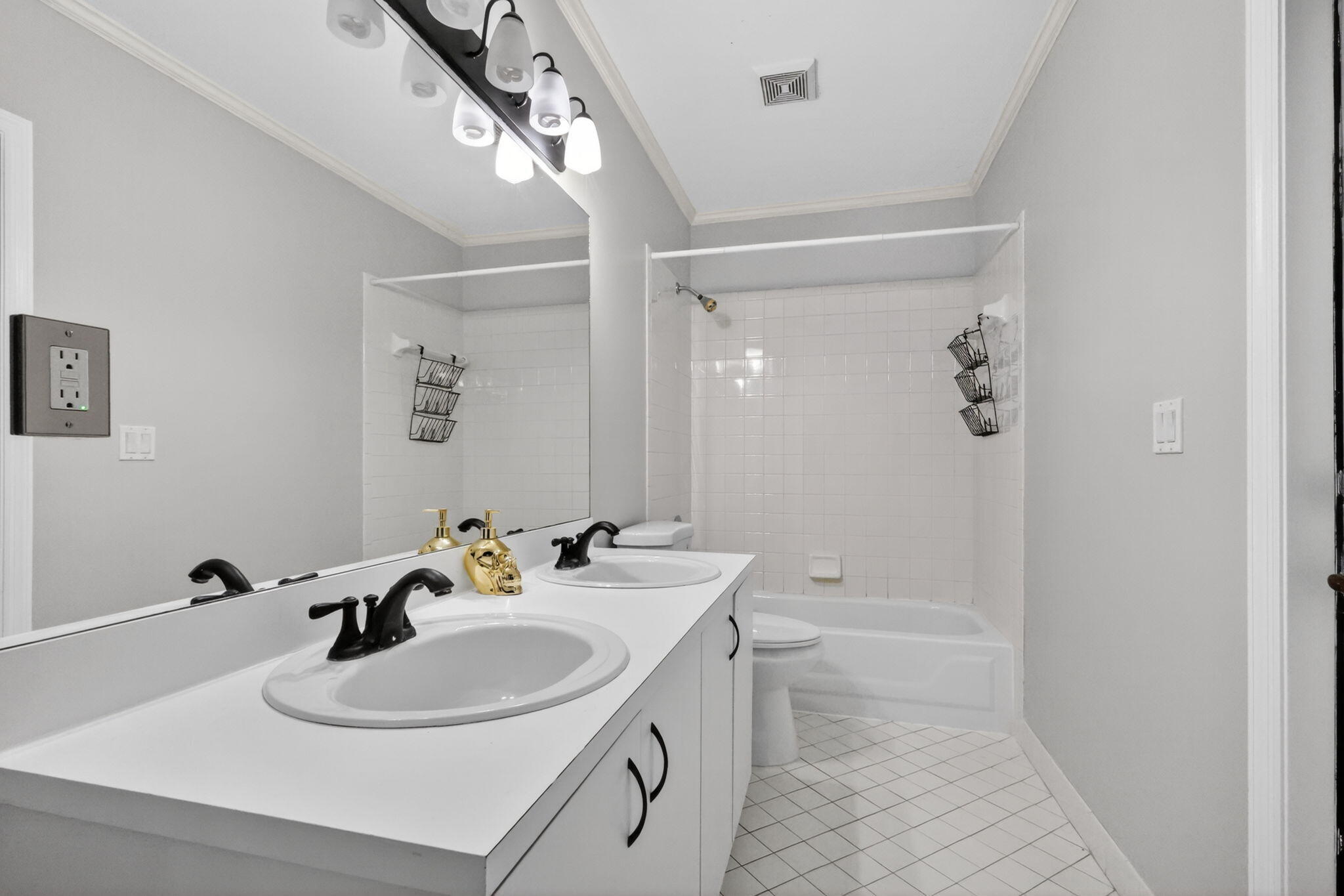 HIGH RIDGE EST - Residential