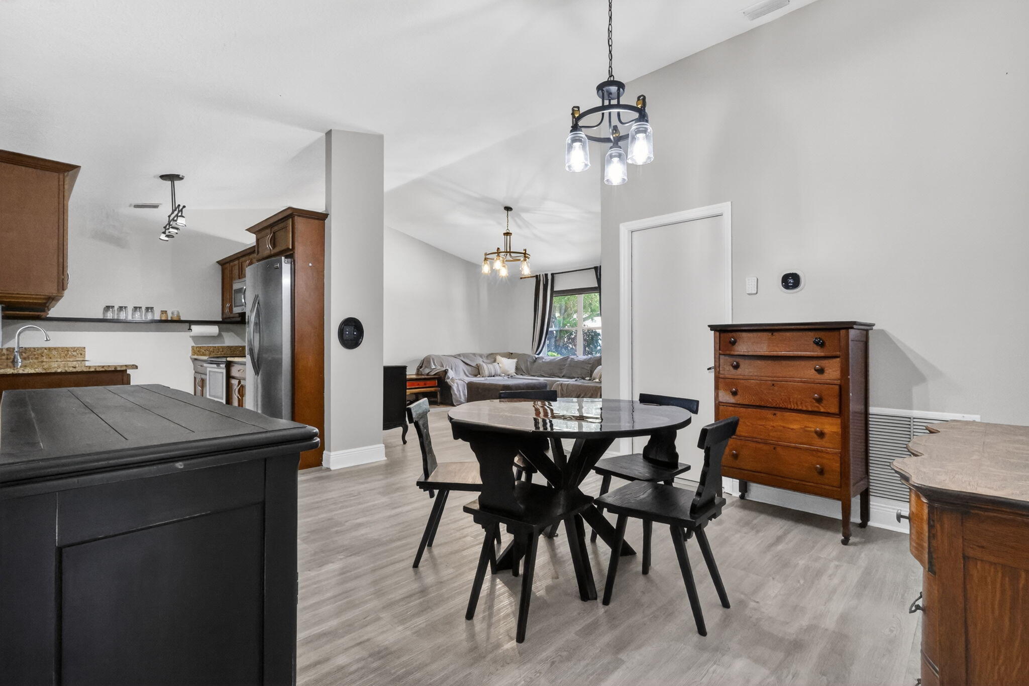HIGH RIDGE EST - Residential