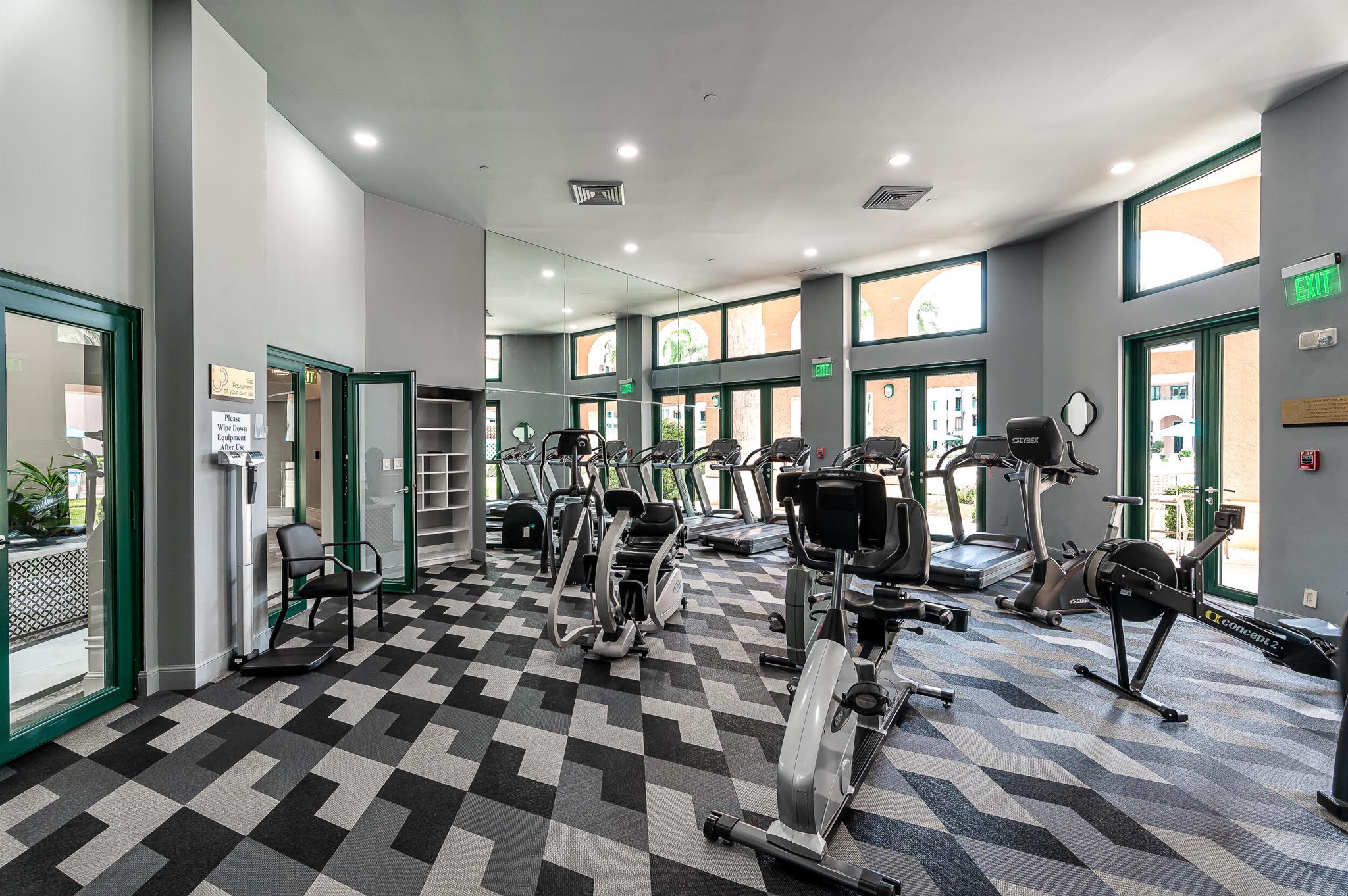Mizner Court - Residential